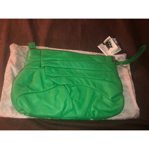 Bohdi Green Leather Zipper Tassle Clutch Wristlet BNWT Women's Unisex - Picture 3 of 9